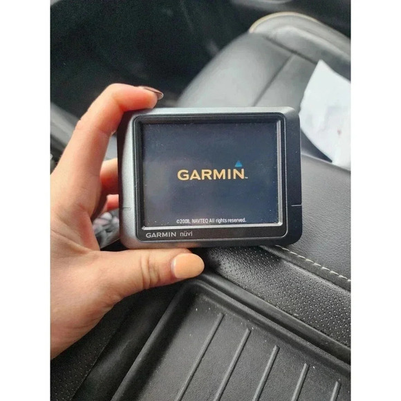 Garmin nüvi 205 Automotive Mountable, working w/all original parts - Picture 7 of 7